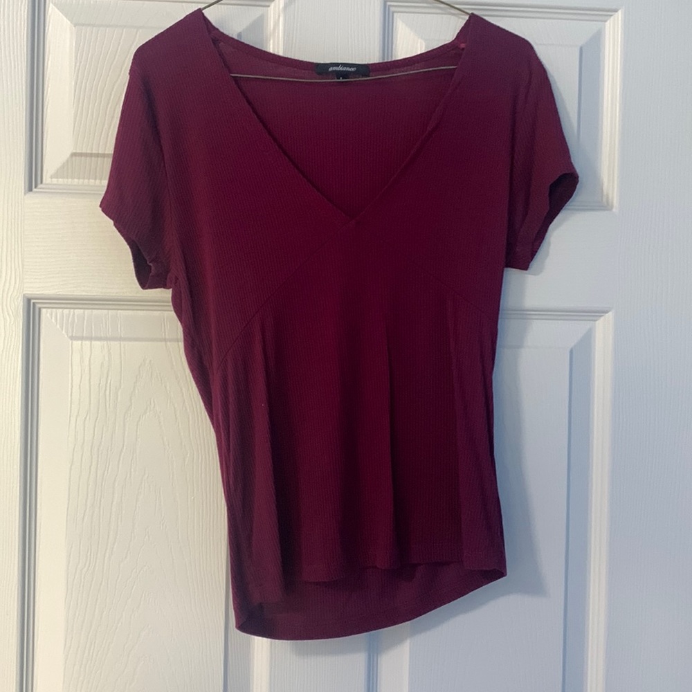 Burgundy t shirt